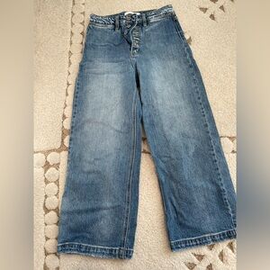 Kancan jeans, wide leg, hits above ankle